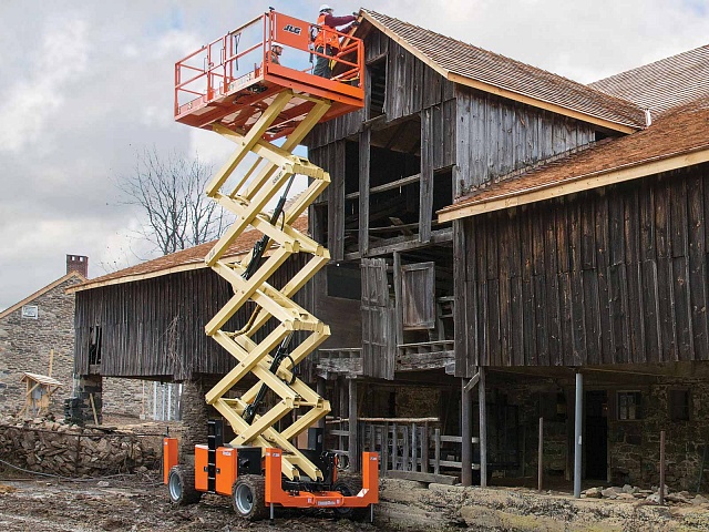 дизельный ножничный подъёмник